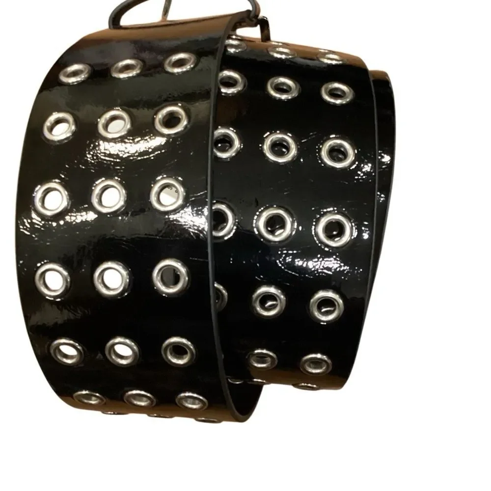 NWT UO Urban Outfitters Black Three ring GrommetTriple Eyelet Belt Size Medium